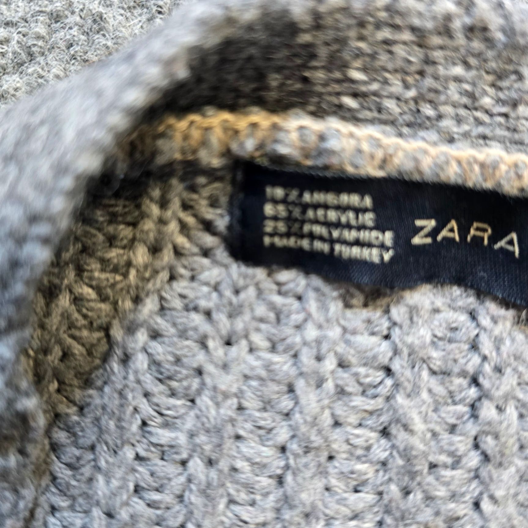 Zara Zara Sweater Cardigan Womens Size Medium Gray Cable-Knit Angora Casual Grandma Size M / US 6-8 / IT 42-44 - 7 Thumbnail