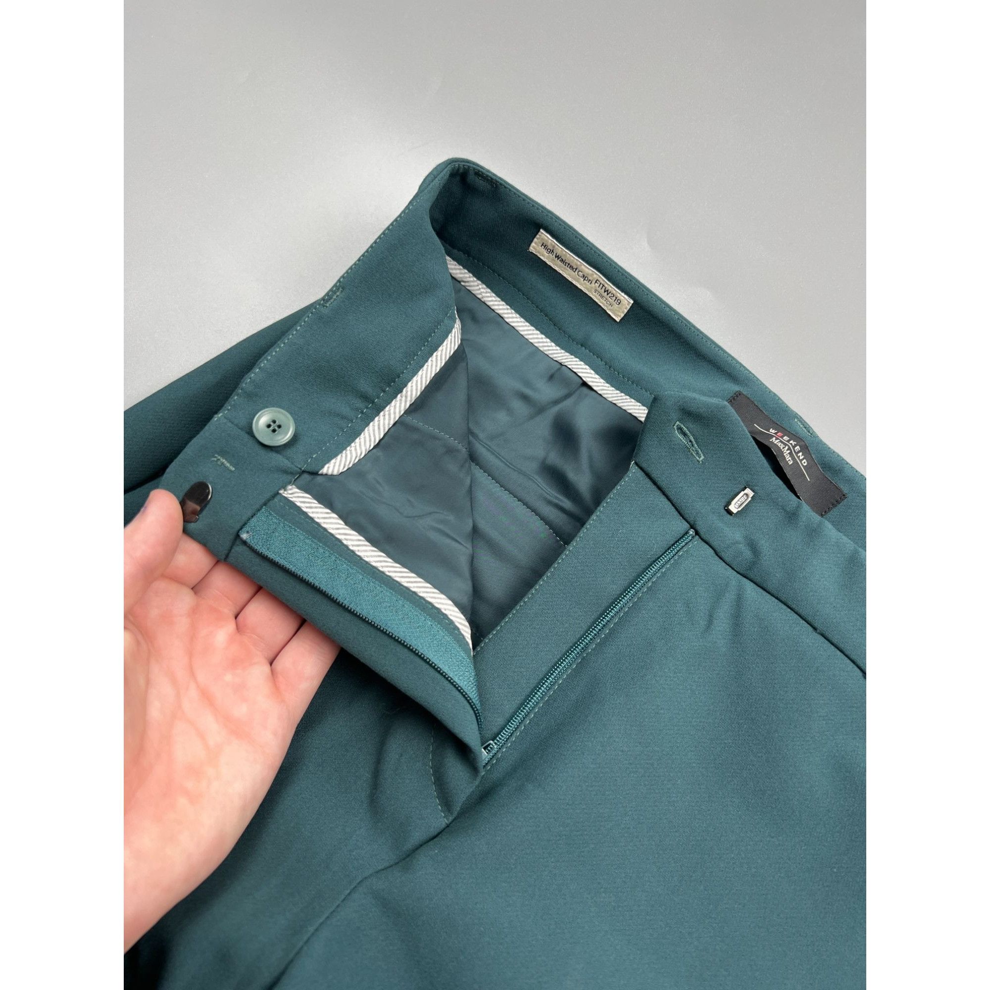 Weekend Max Mara Weekend Max Mara High Waisted Capri Trousers (Y0848) Size 26" / US 2 / IT 38 - 4 Thumbnail