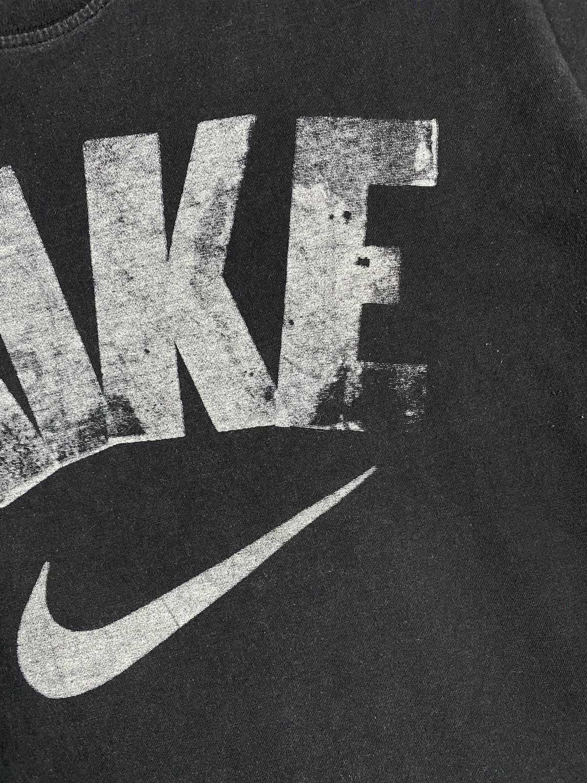 Nike Vintage 00s Nike Big Logo Y2K Drill Hype T Shirt Tee Size US L / EU 52-54 / 3 - 7 Thumbnail