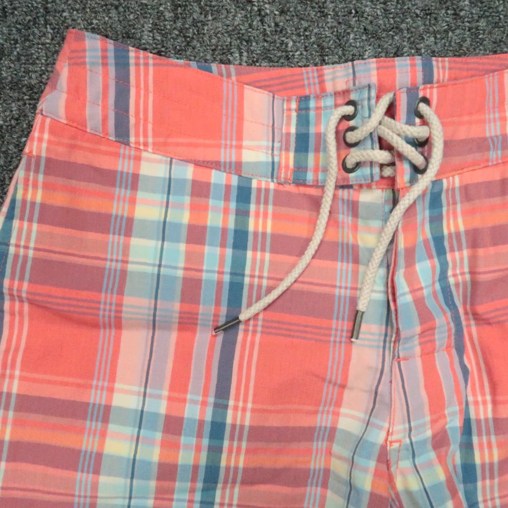 Faherty Faherty Boardshorts Mens 28 Red Plaid Classic Swim Drawstring Pocket Bottom Size ONE SIZE - 2 Thumbnail