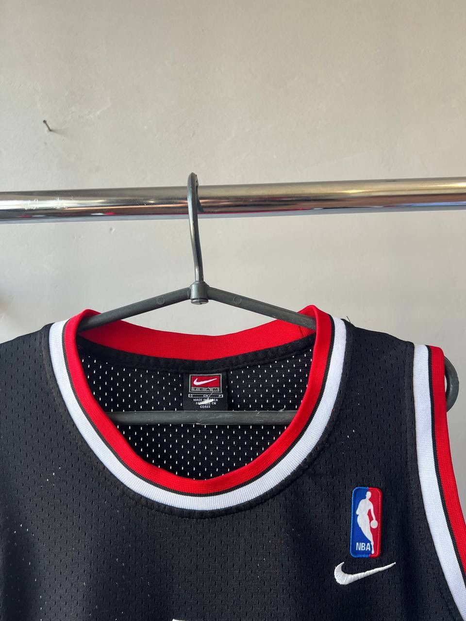 NBA 2001 CHICAGO BULLS #23 JORDAN NIKE BASKETBALL JERSEY ICONIC Size US S / EU 44-46 / 1 - 5 Thumbnail