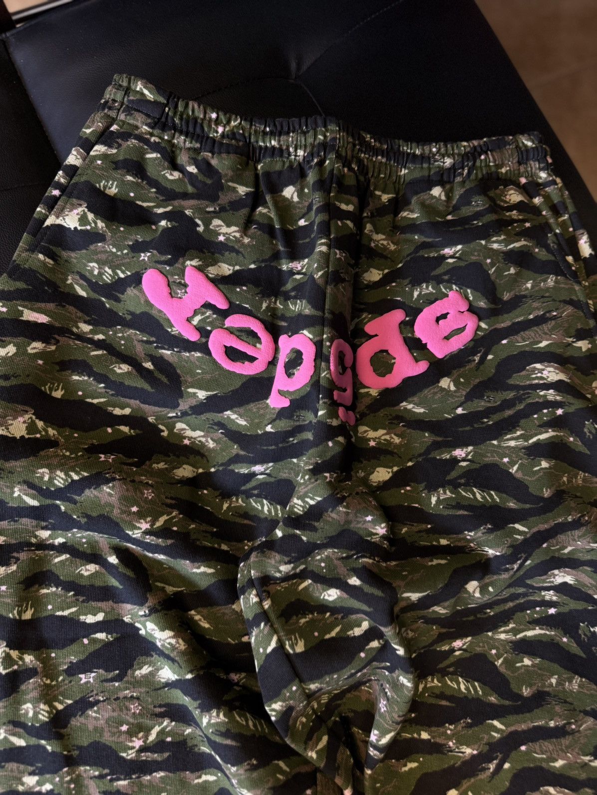 Sp5der Sp5der Worldwide Camo/Pink Sweatpants Size L (NEW) Size US 33 - 3 Thumbnail