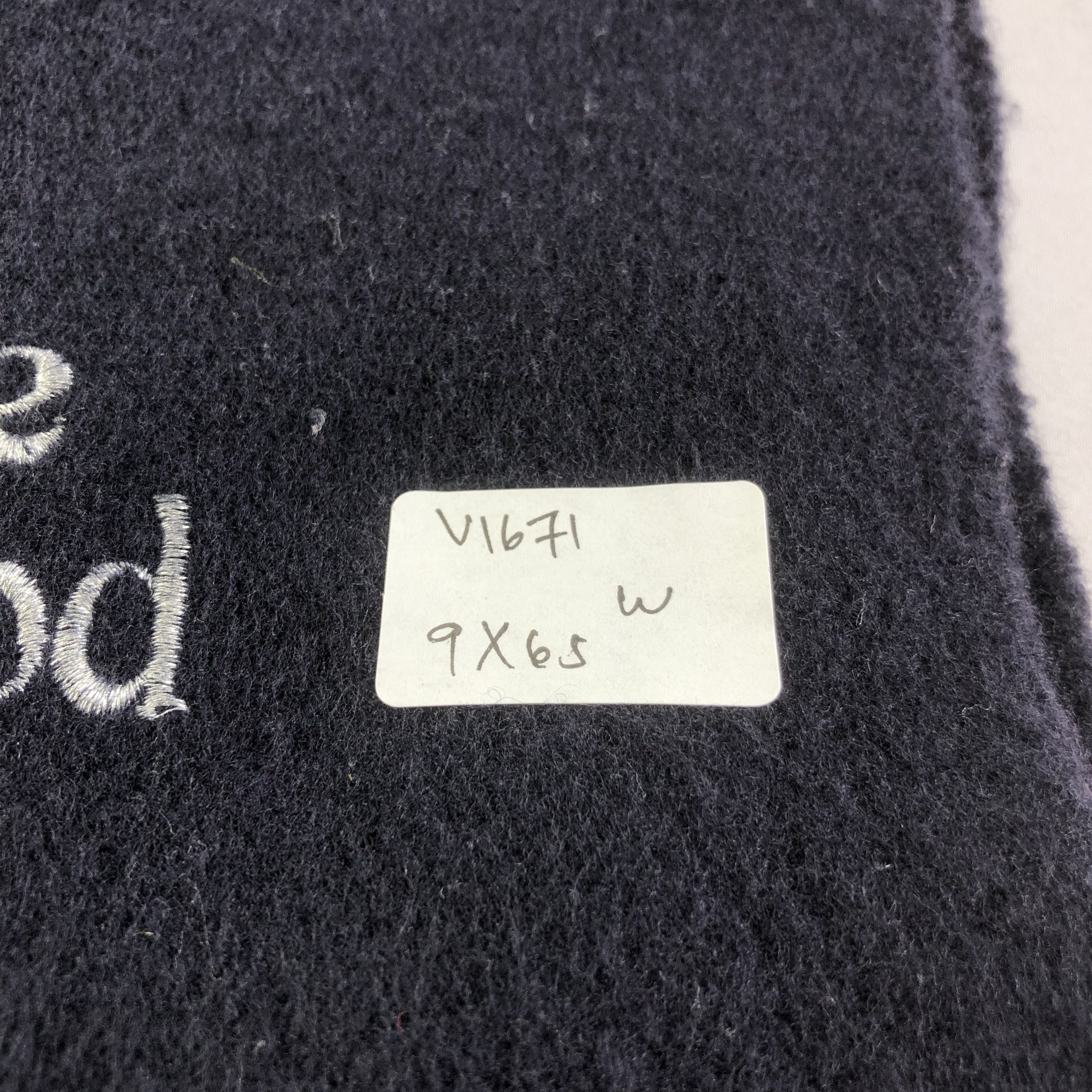 Vivienne Westwood Vivienne Westwood Plain Wool Scarf Muffler V1671 Size ONE SIZE - 7 Thumbnail
