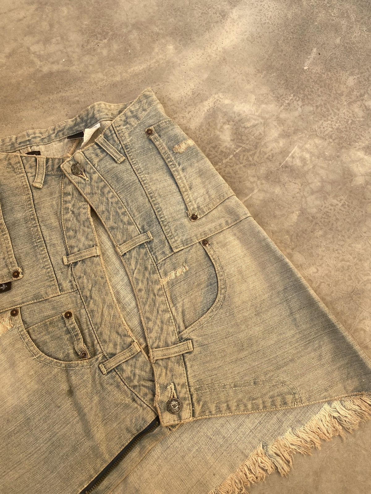 Von Dutch VON DUTCH DISTRESSED SKIRT Size 28" / US 6 / IT 42 - 4 Thumbnail