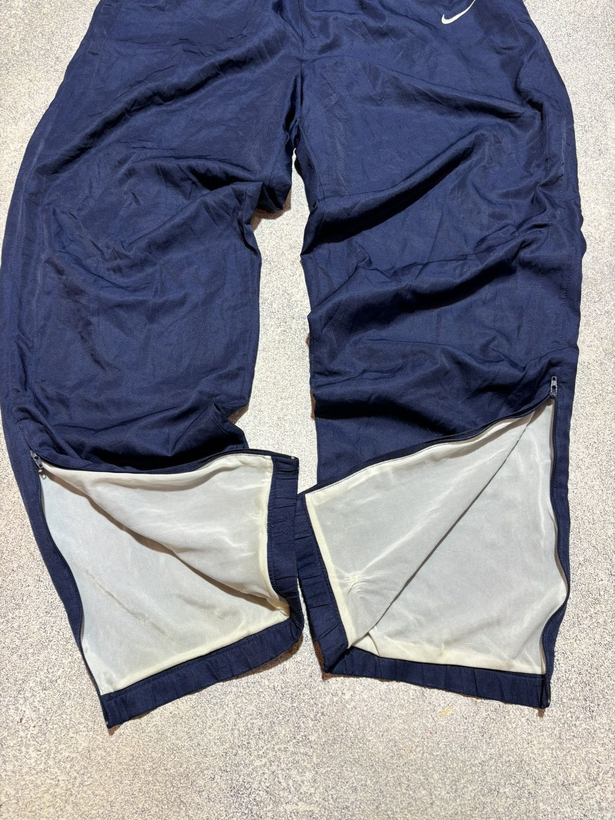 Japanese Brand × Nike × Vintage Nike Vintage Drill Small Logo Nylon pants Blue 00s size L Size US 34 / EU 50 - 5 Thumbnail