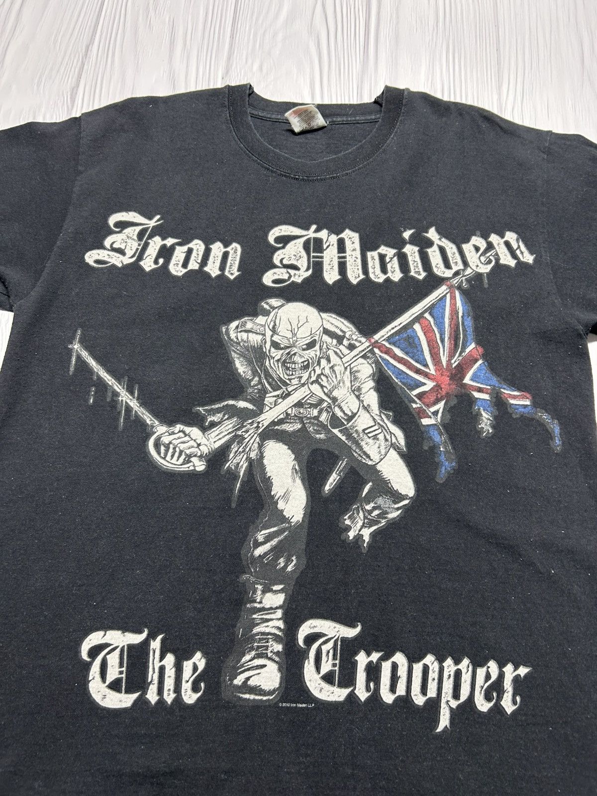 Band Tees Vintage Iron Maiden The Trooper 2010 Band T-Shirt Size US L / EU 52-54 / 3 - 6 Thumbnail