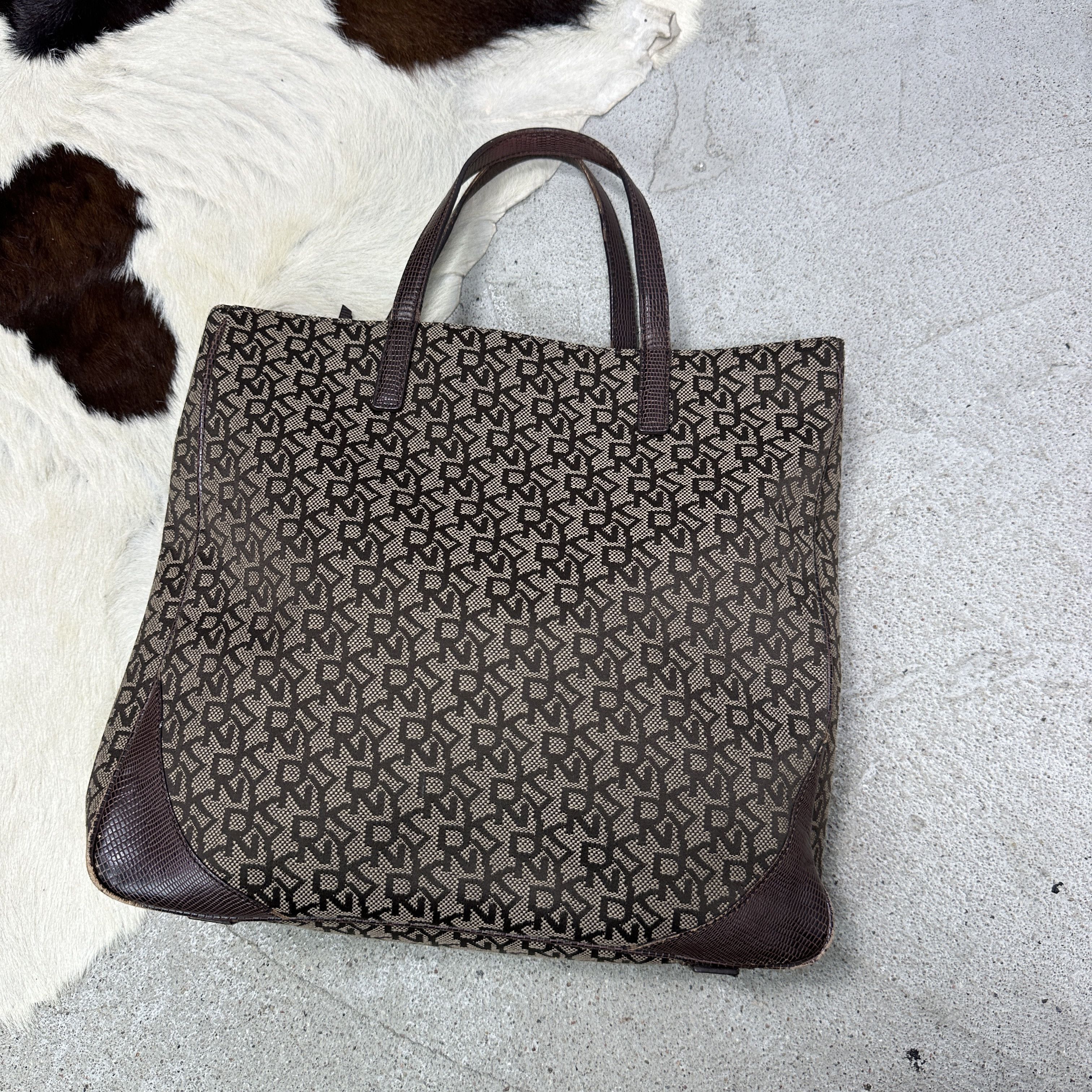 DKNY Vintage Casual Preppy Old Money DKNY Bag Y2K Size ONE SIZE - 2 Thumbnail