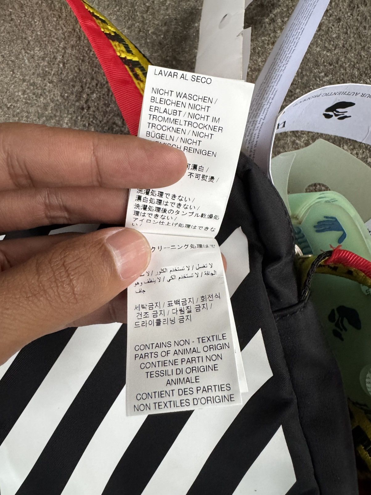 Off-White OFF WHITE BINDER NYLON CROSSBODY SLING BAG Size ONE SIZE - 18 Thumbnail