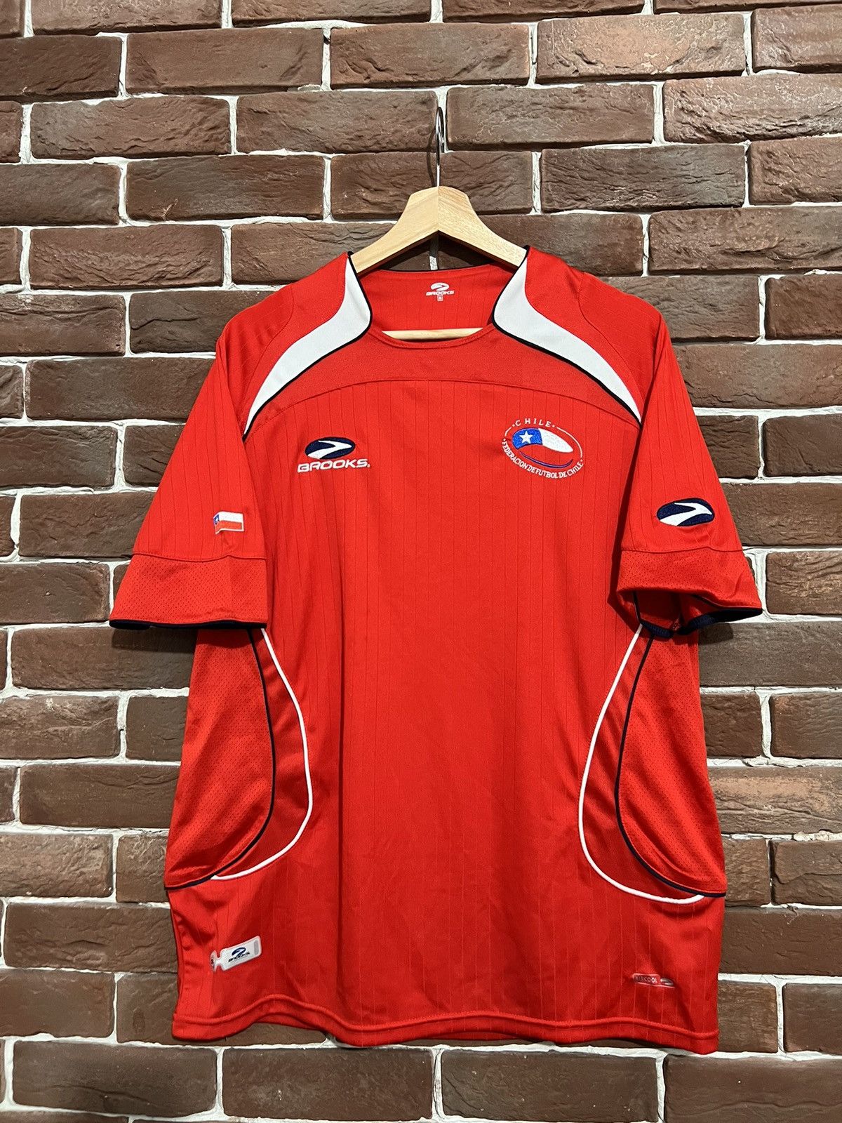 Brooks Rare 00s Brooks Chile 2007/08 Soccer Jersey Football Fifa Size US M / EU 48-50 / 2 - 1 Thumbnail