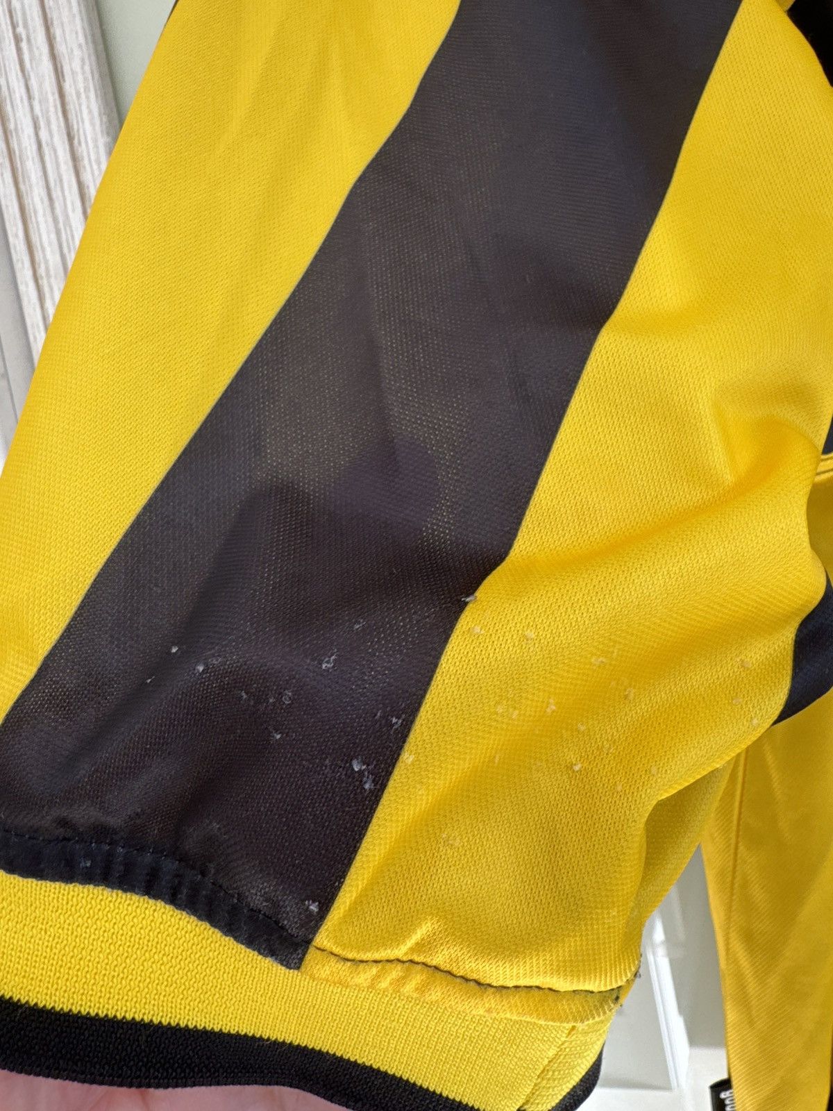 Vintage Ikpeba #24 Borussia Dortmund 2000-2001 Vintage Soccer Jersey Size US L / EU 52-54 / 3 - 15 Thumbnail