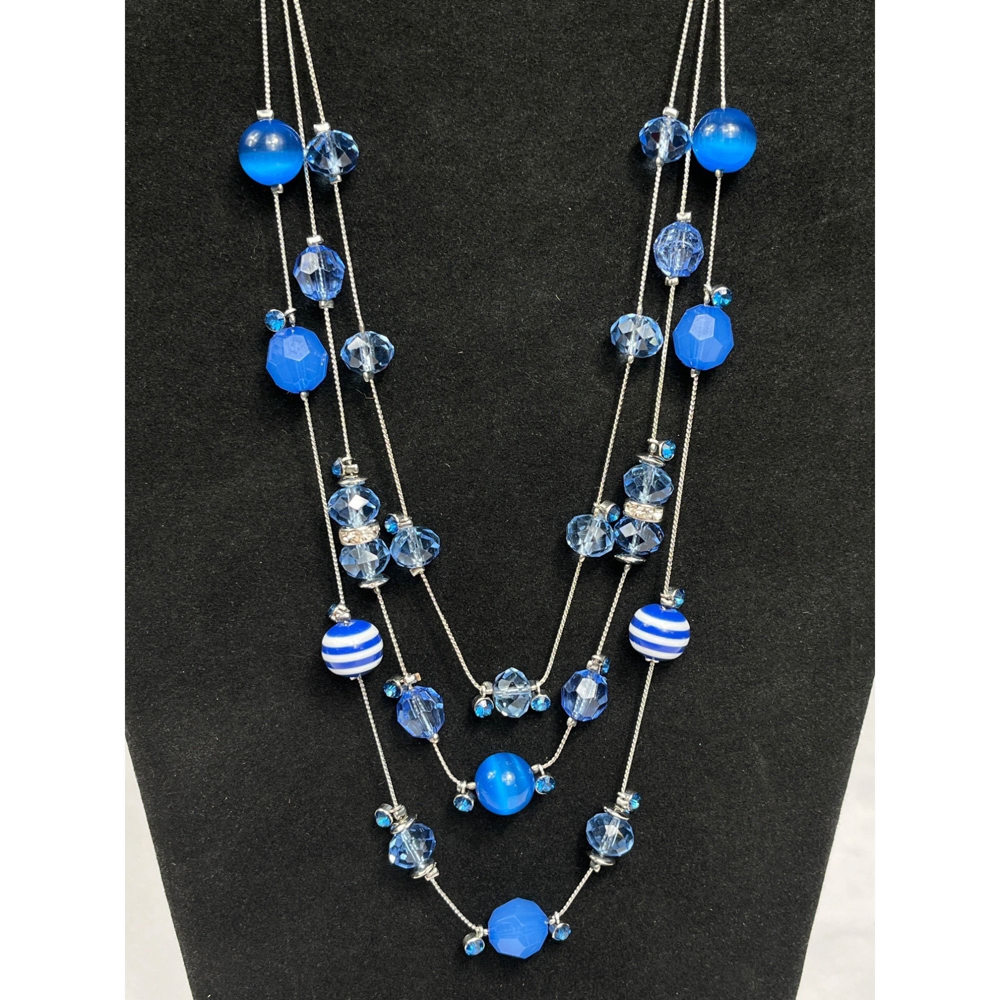 Vintage Layered SKU 038 Blue Beaded Necklace With Silver Chain Size ONE SIZE - 2 Thumbnail