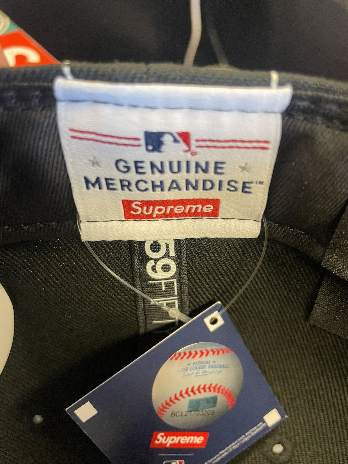 MLB × New Era × Supreme Supreme MLB Fitted Size ONE SIZE - 7 Thumbnail