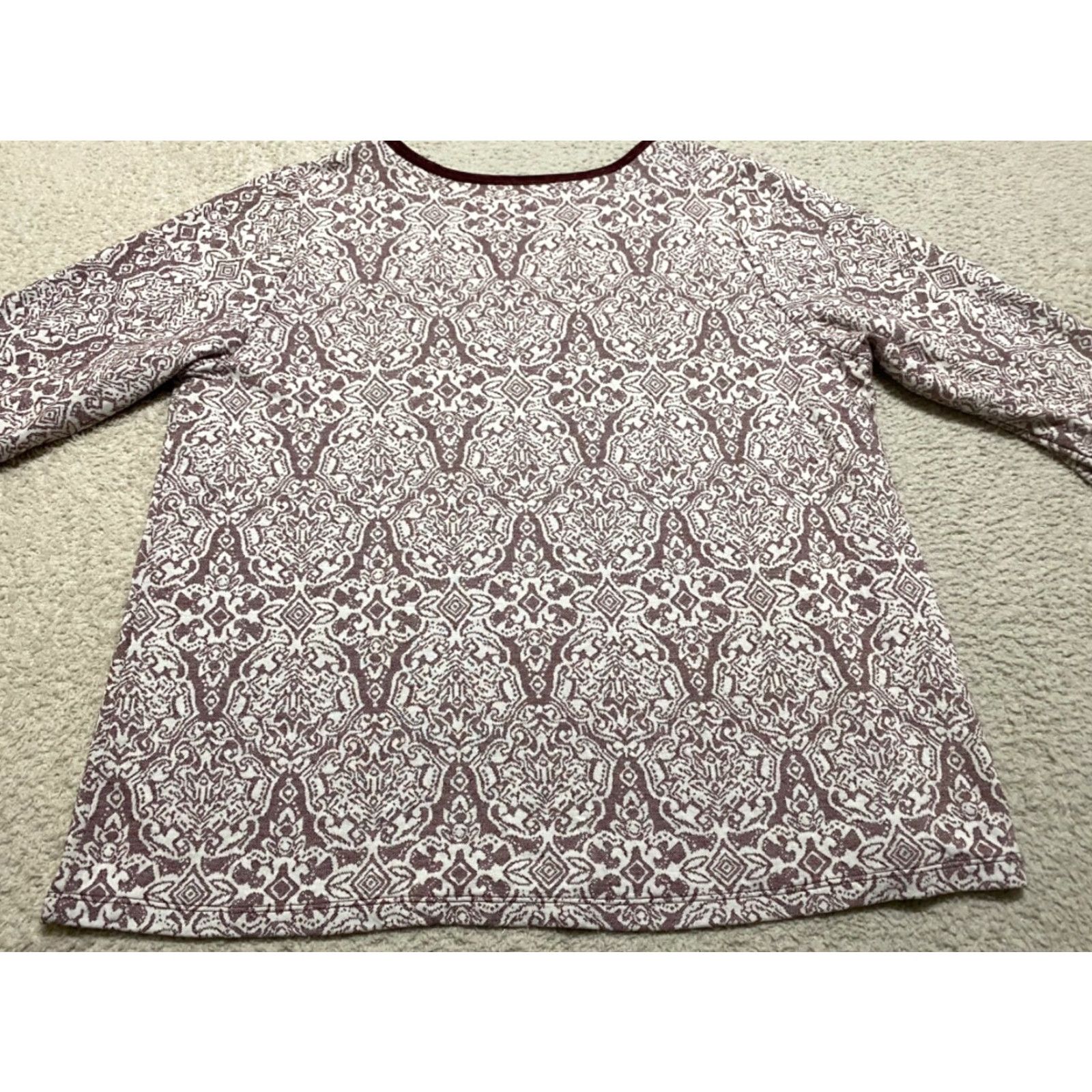 Vintage CJ Banks Womens 1X Plus Shirt Red Geometric 3/4 Sleeve V-Neck Pullover Rayon Shirt Womens 1X Red Geometric 3/4 Sleeve V-Neck Pullover Rayon CJ Banks Size XL / US 12-14 / IT 48-50 - 7 Thumbnail