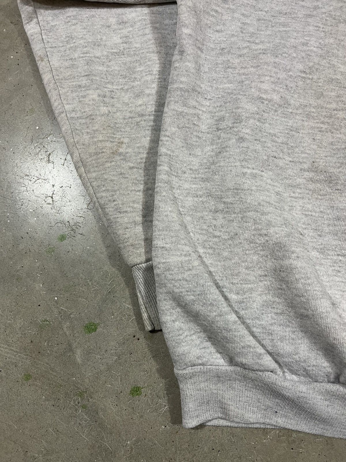 Vintage Vintage 90s Childrens Art Crewneck Sweatshirt Heather Gray Size US XL / EU 56 / 4 - 7 Thumbnail