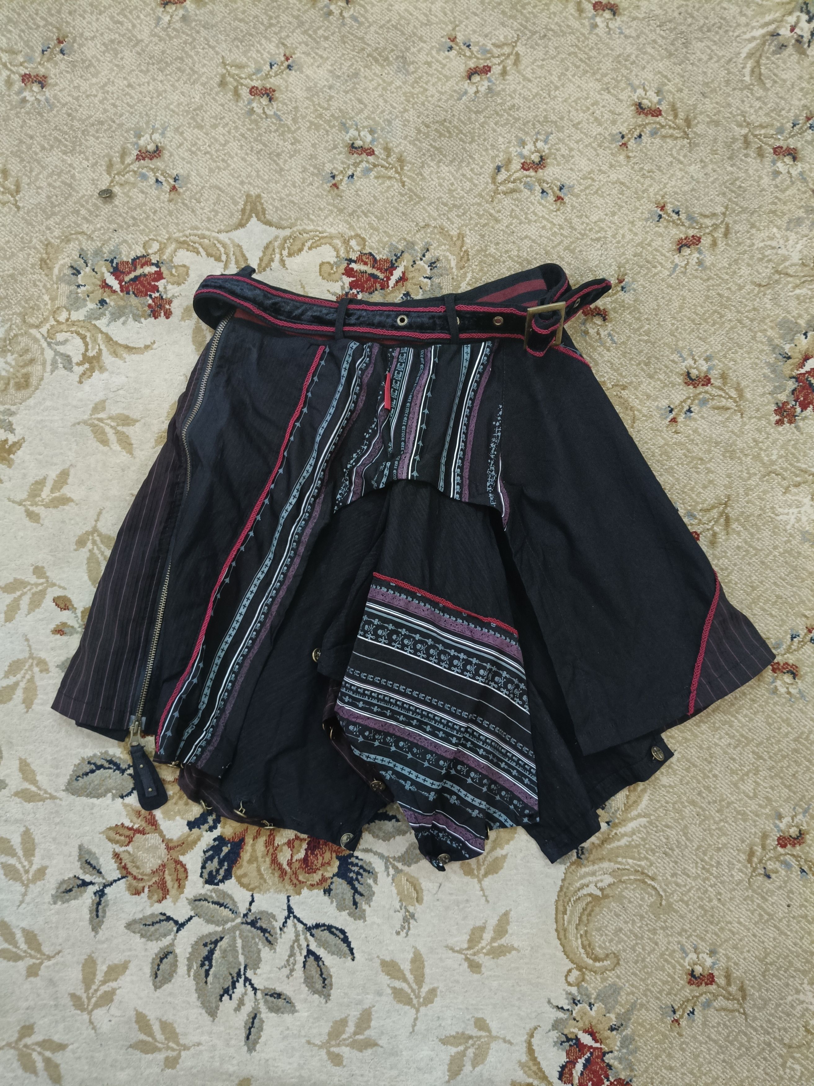 Japanese Brand Ozz Croce Punk Skirt Size 26" / US 2 / IT 38 - 1 Thumbnail
