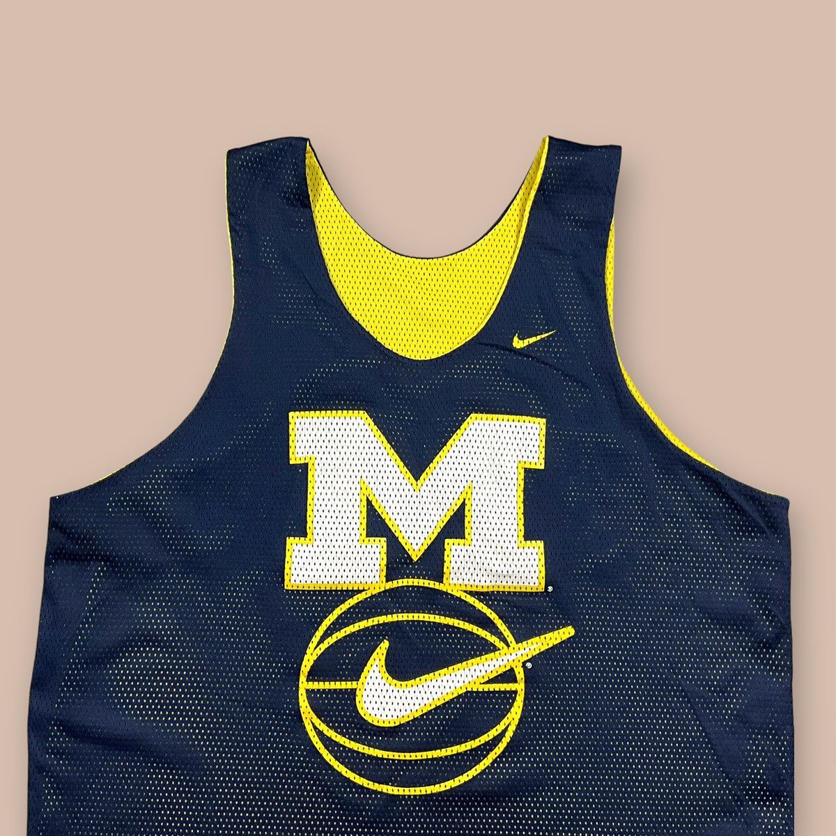 Nike Vtg Nike Team Michigan Basketball Reversible Practice Jersey Size US M / EU 48-50 / 2 - 5 Thumbnail
