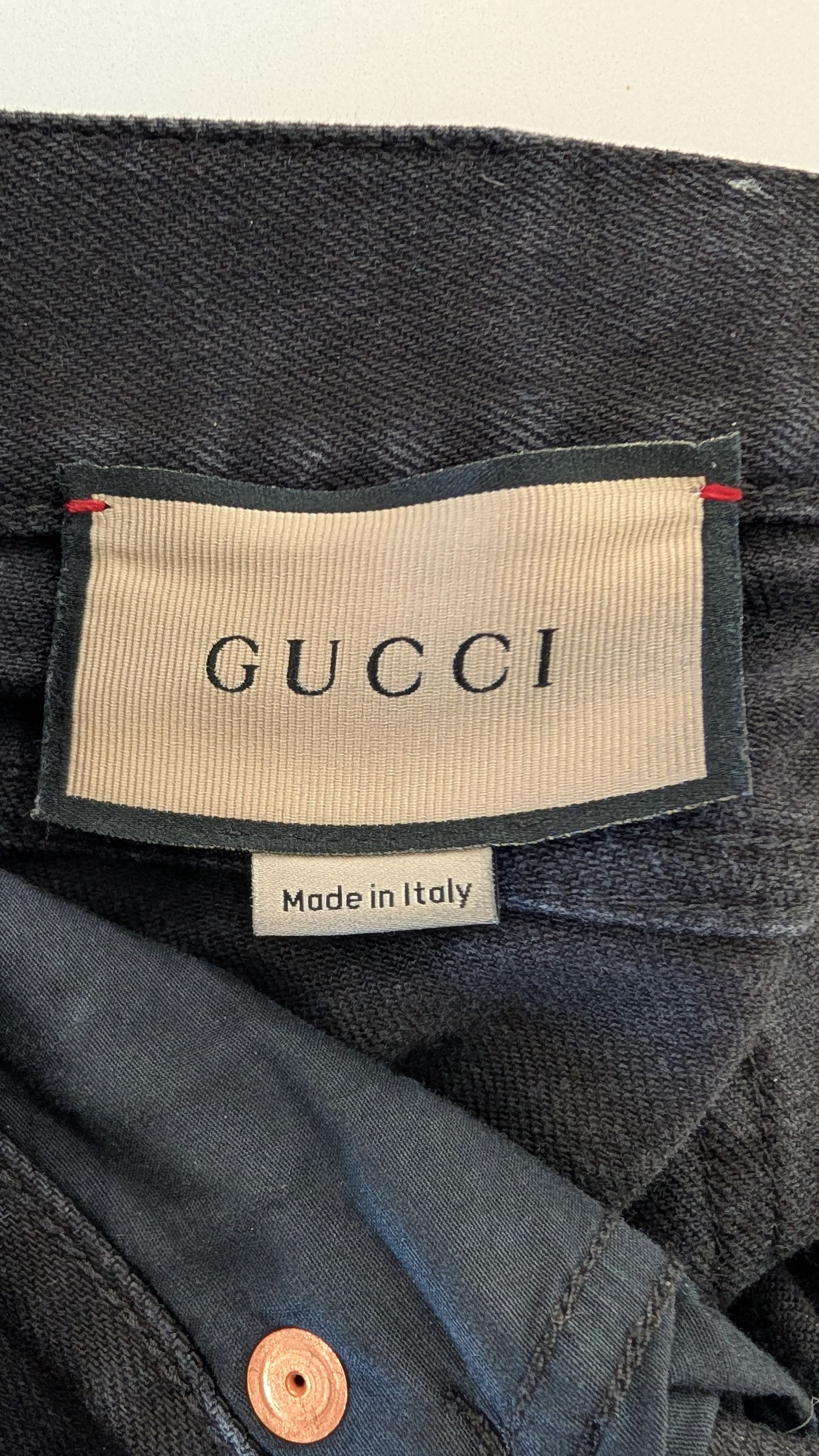 Gucci Gucci Men's Black Denim Skinny Jeans Size 30 Red Script Size US 30 / EU 46 - 16 Thumbnail