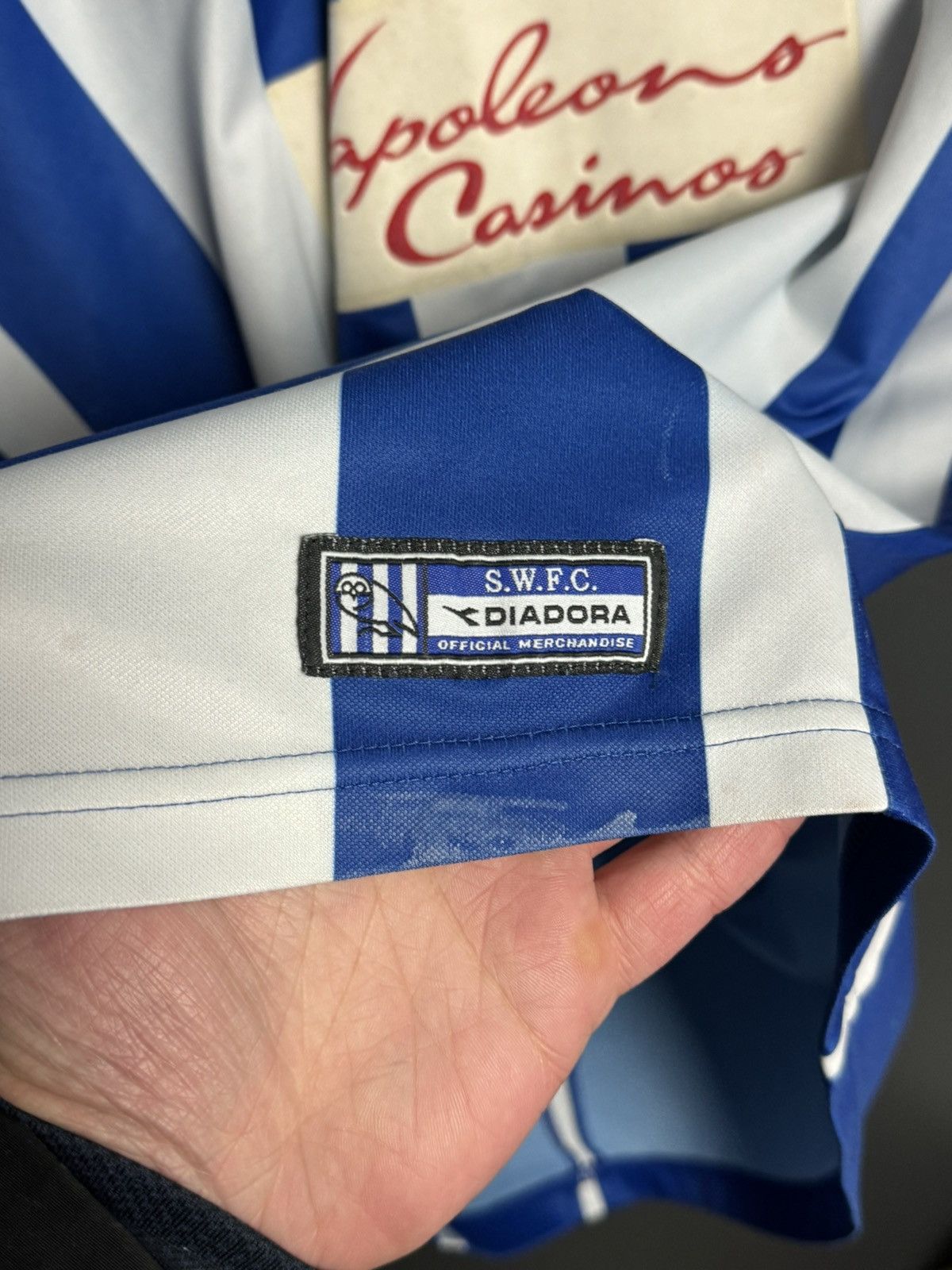 Diadora Sheffield Wednesday 03/05 Home Football Jersey Size US M / EU 48-50 / 2 - 4 Thumbnail