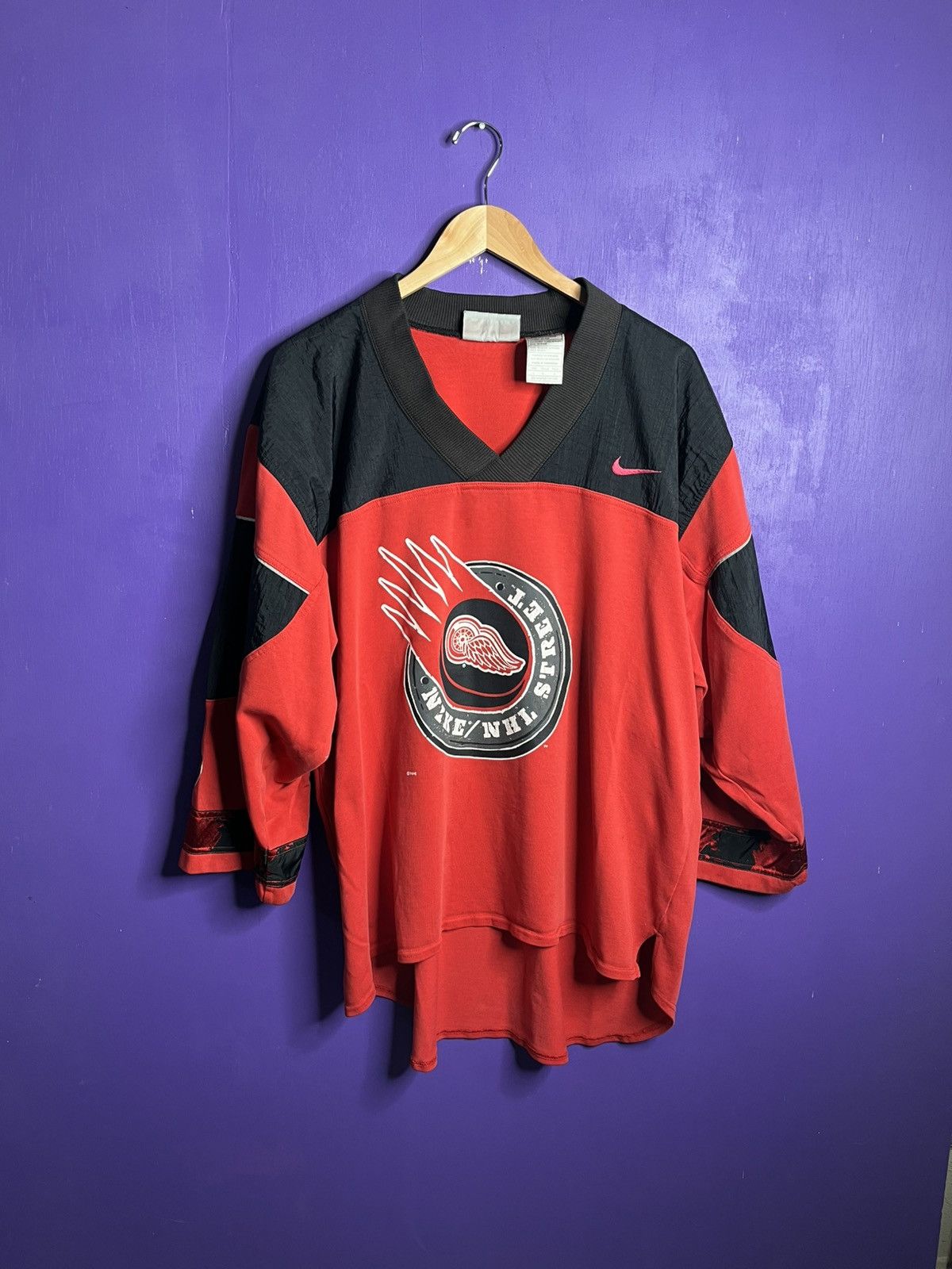 Nike × Vintage Vintage 90s Nike team Detroit red wings alternate jersey Size US L / EU 52-54 / 3 - 1 Thumbnail