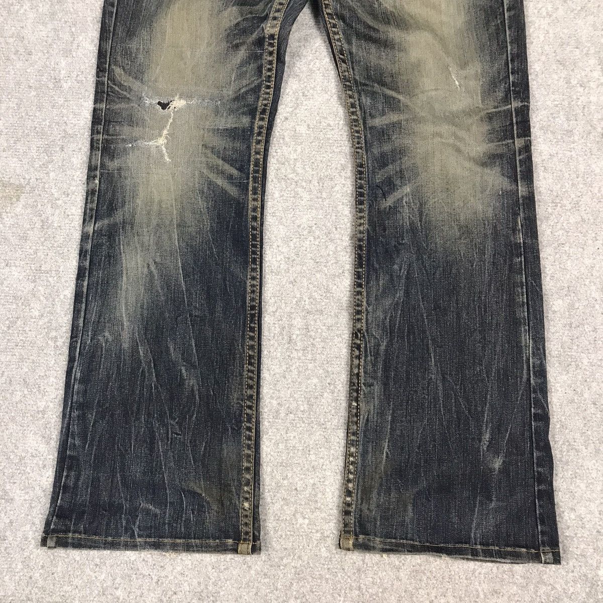 Japanese Brand RED PEPPER JAPAN DESIGN DENIM DISTRESSED DENIM PANTS Size US 30 / EU 46 - 4 Thumbnail