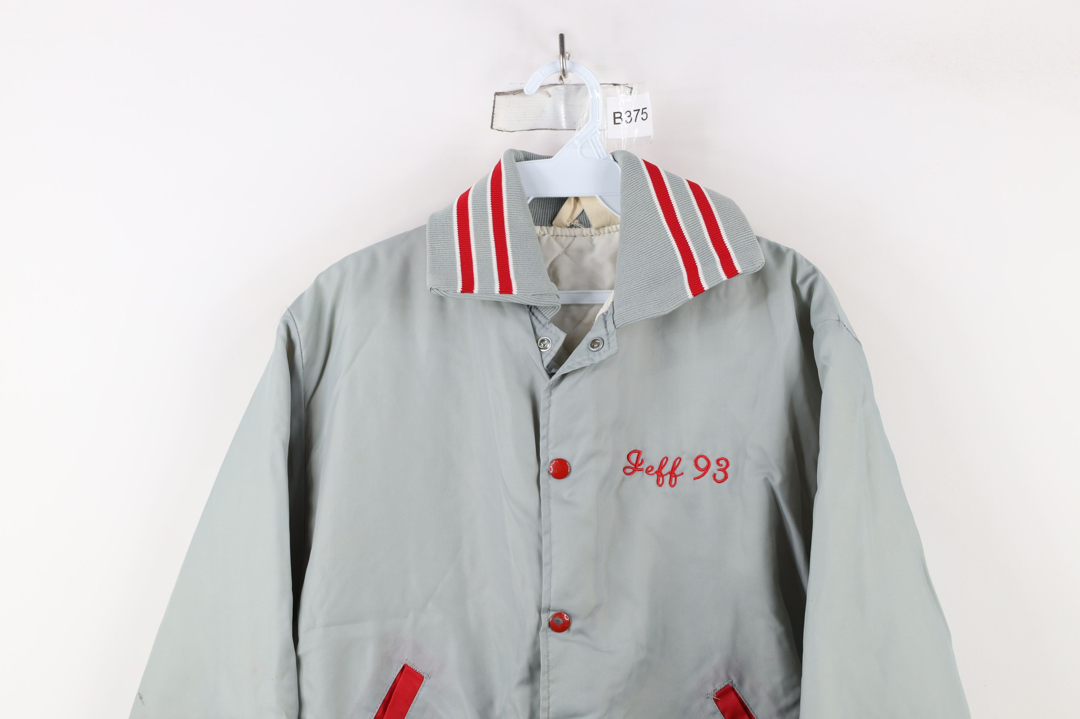 Vintage Vintage 90s Fargeville Basketball Varsity Bomber Jacket USA Size US M / EU 48-50 / 2 - 2 Thumbnail