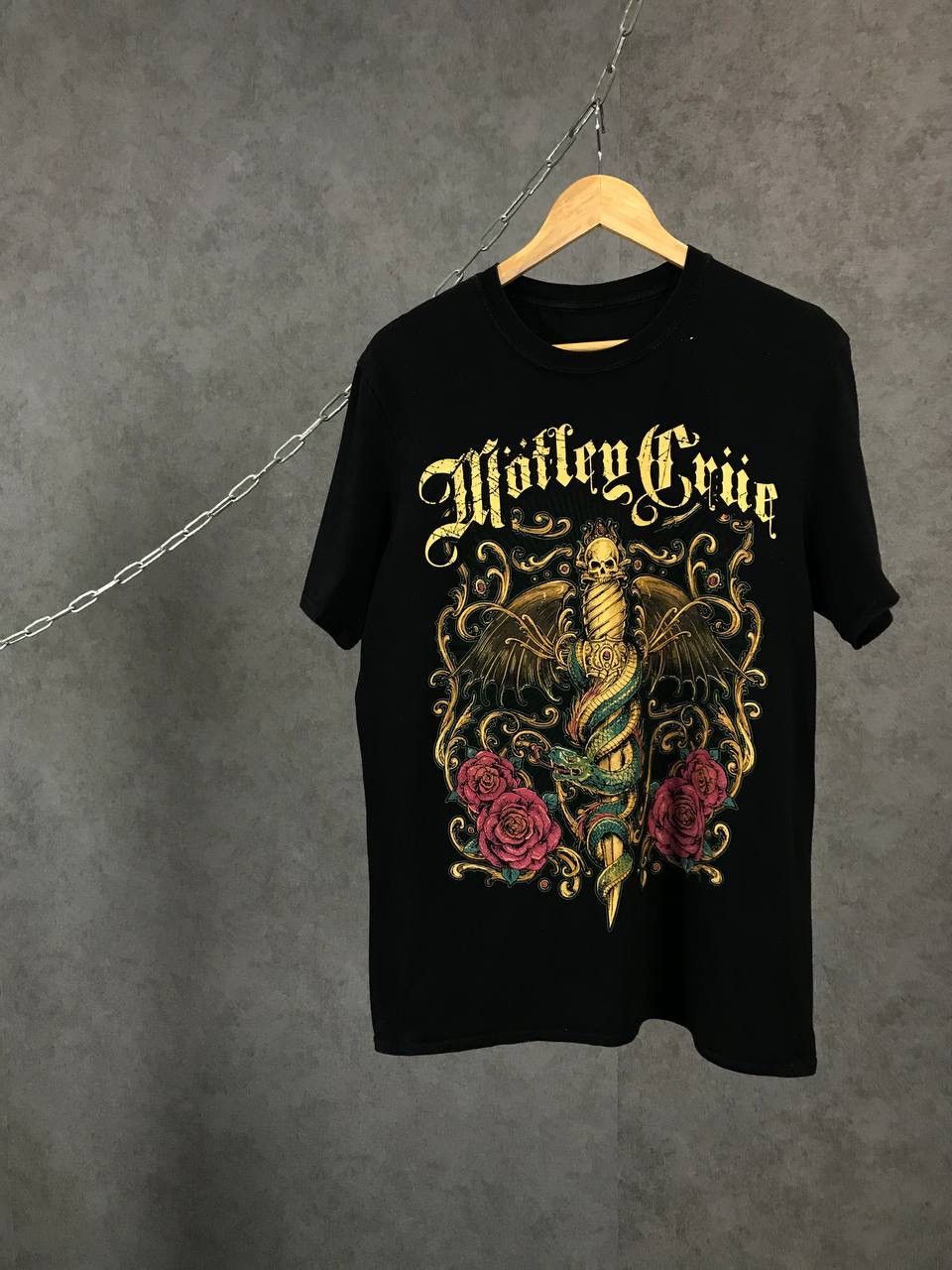 Band Tees Motley Crue rock band tee Size US L / EU 52-54 / 3 - 1 Thumbnail