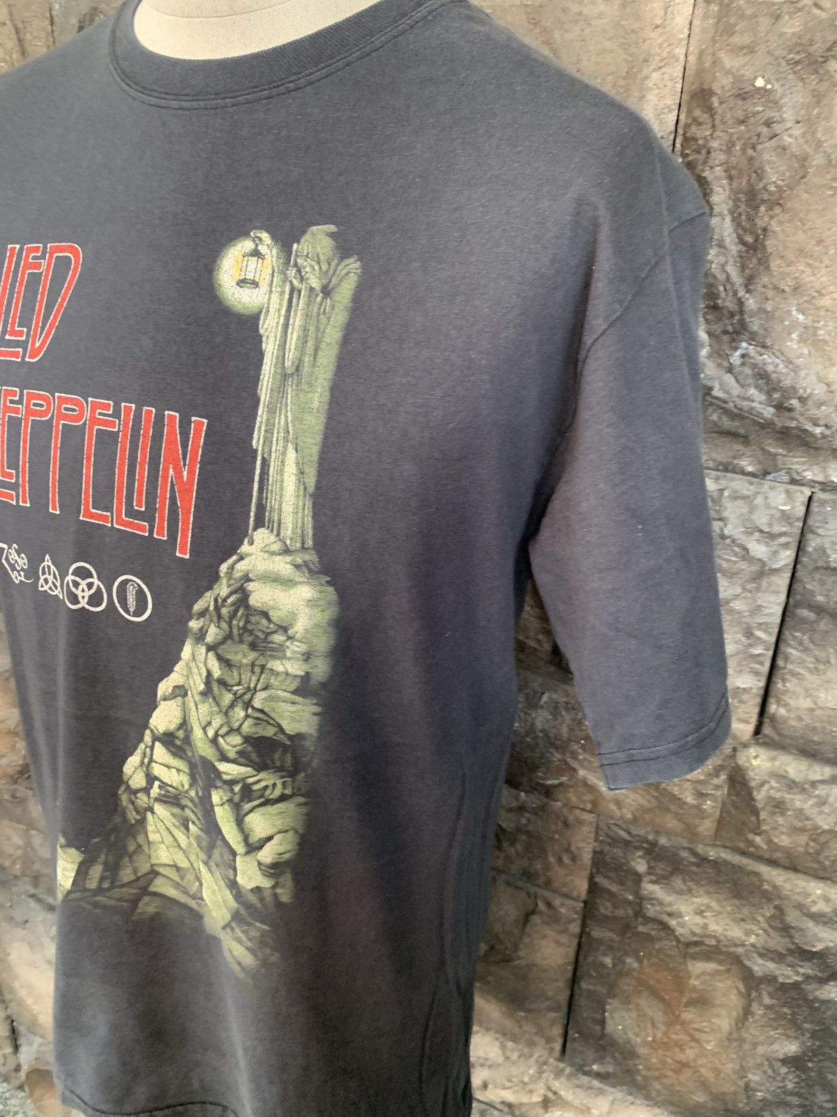 Led Zeppelin Vintage Led Zeppelin Rock Band T shirt Size US M / EU 48-50 / 2 - 3 Thumbnail