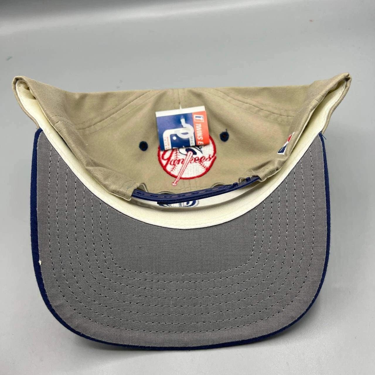 Twins Enterprise Inc. × Vintage New York Yankees Hat Men Twins Enterprise MLB Snap Back Cap Size ONE SIZE - 3 Thumbnail