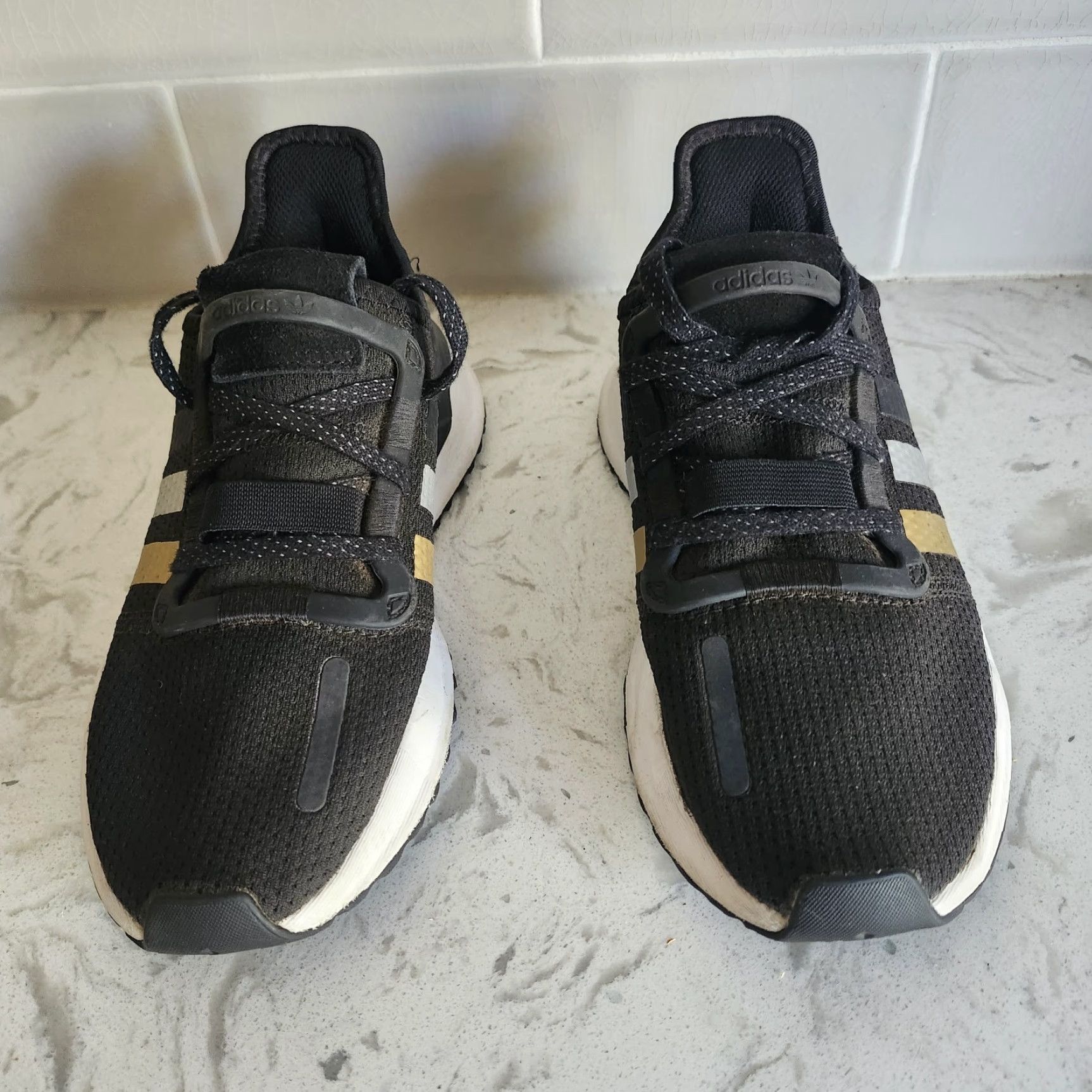 Adidas Adidas U_Path Run FW2325 Black Gold Sneakers Womens Size 5 Shoe Casual Activewear Girls Womens Size US 5 / IT 35 - 4 Thumbnail
