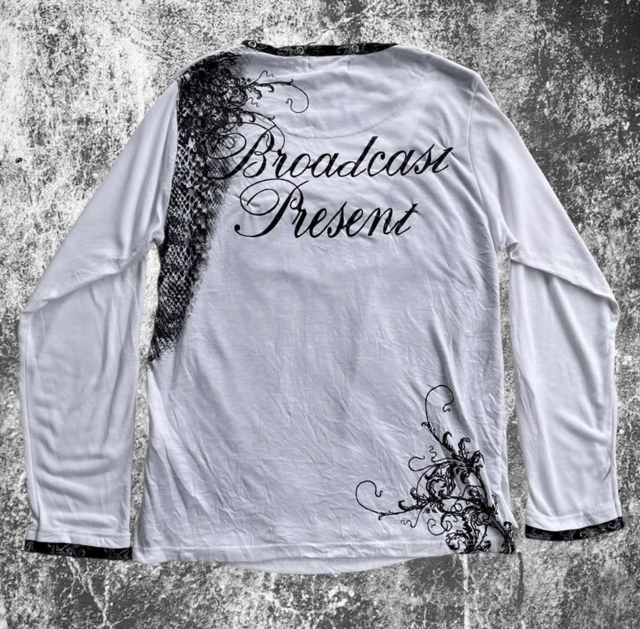 Tornado Mart 2000s japanese BEAUMERE punk tribal tshirt Size US L / EU 52-54 / 3 - 2 Thumbnail