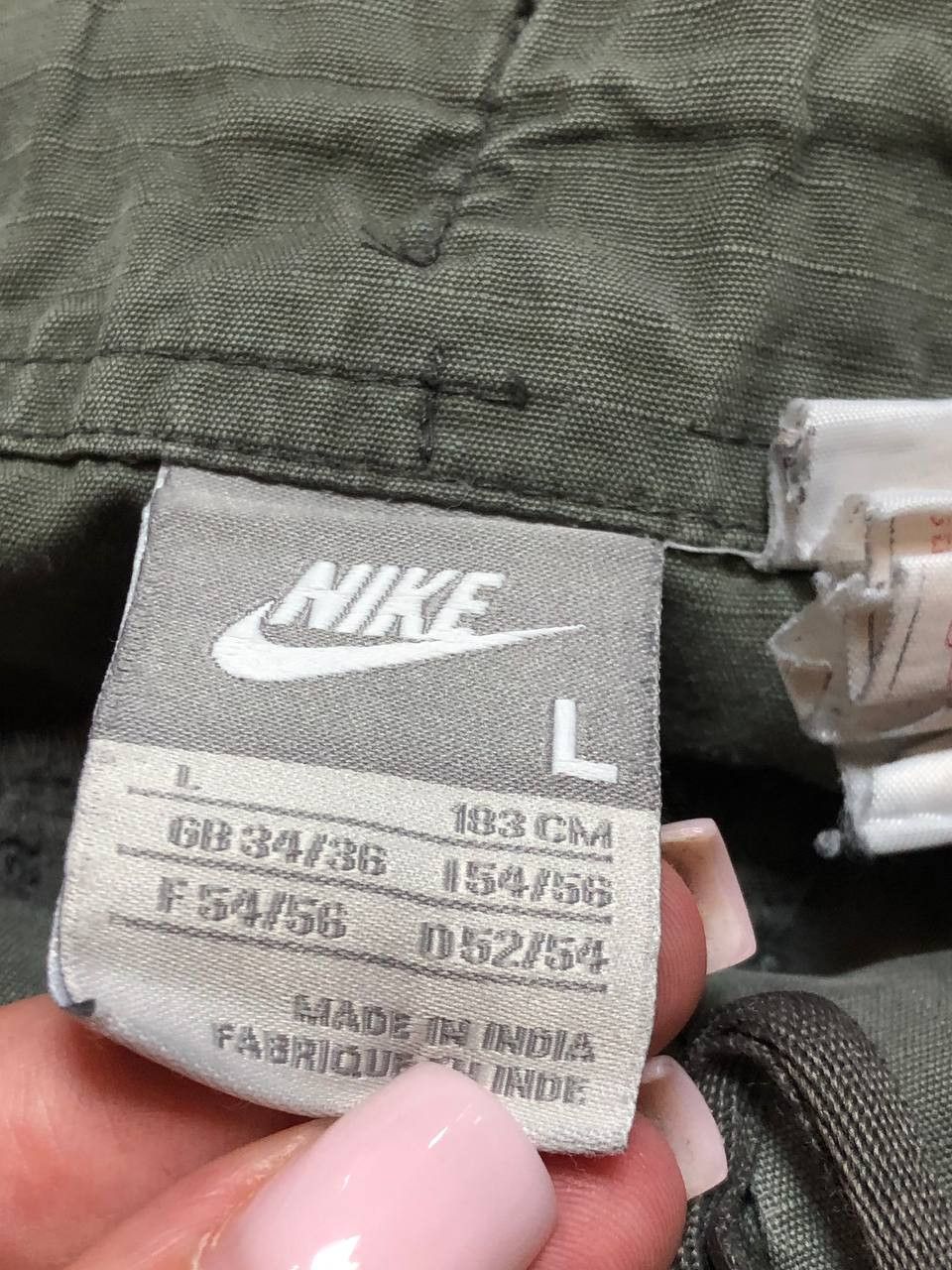 Nike Nike Shorts CARGO Size US 34 / EU 50 - 2 Thumbnail