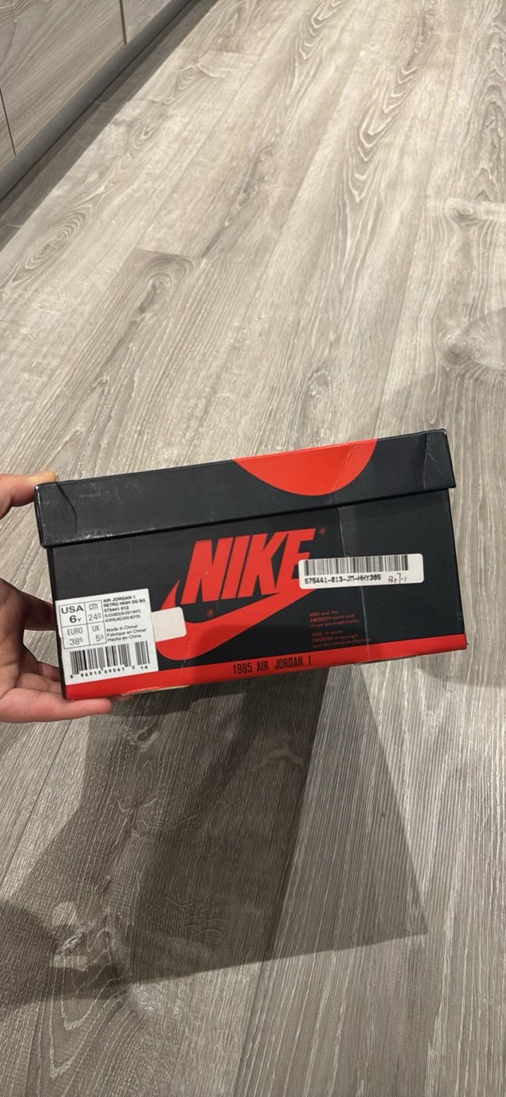 Jordan Brand × Nike Air Jordan 1 Retro High OG GS Shadow 2018 Size US 6 / EU 39 - 9 Thumbnail