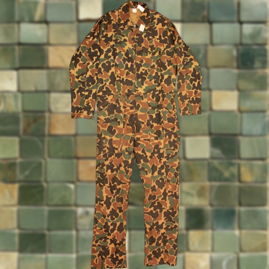 Vintage VINTAGE Mens Camouflage Duck Hunter Coveralls 70s Size M Green Cotton Inseam 30.5 Size US 31 - 1 Thumbnail