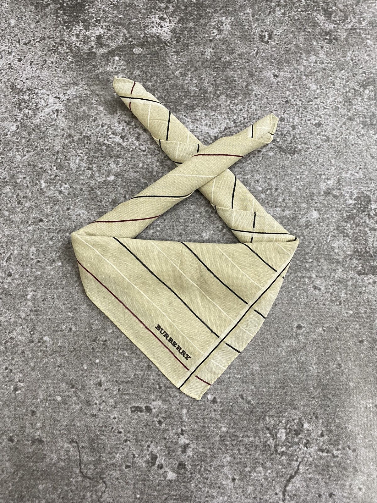 Burberry Burberry Handkerchief / Bandana / Neckerchief Size ONE SIZE - 1 Thumbnail