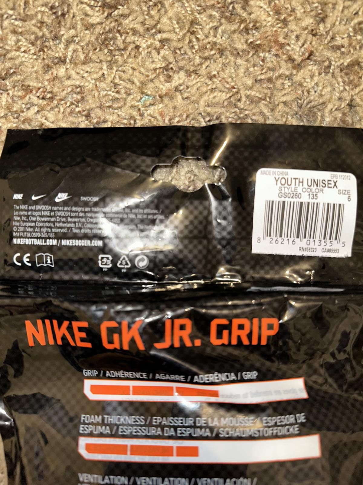 Nike Nike Youth Goalkeeper Volt Black White GK Classic Glove Size ONE SIZE - 10 Thumbnail