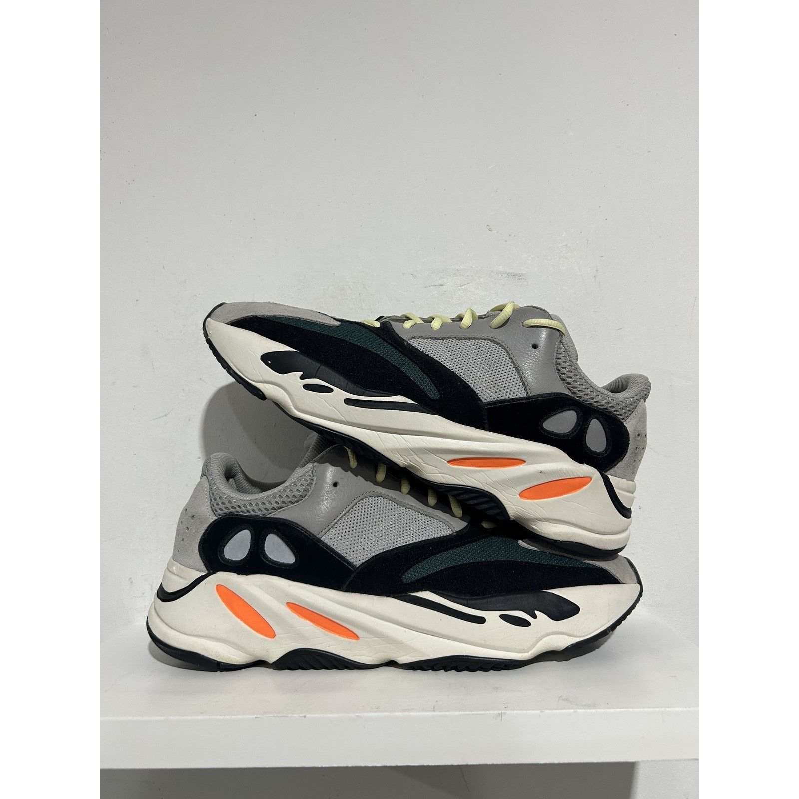 Adidas ADIDAS YEEZY BOOST 700 WAVE RUNNER SIZE 13 PREOWNED Size US 13 / EU 46 - 1 Thumbnail