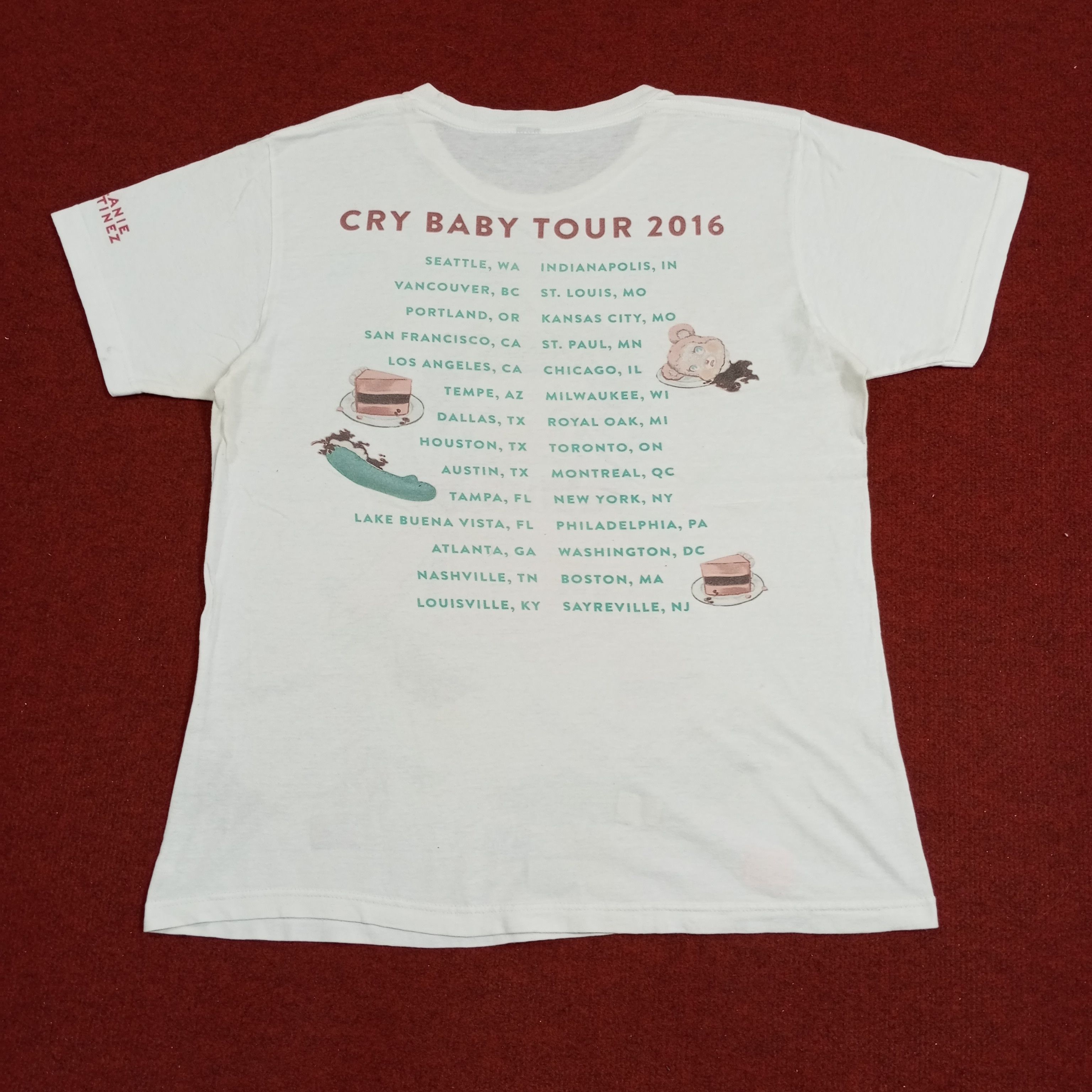 Band Tees × Vintage Melanie Martinez Singer Music Cry Baby Tour 2016 Tshirt Size US M / EU 48-50 / 2 - 3 Thumbnail