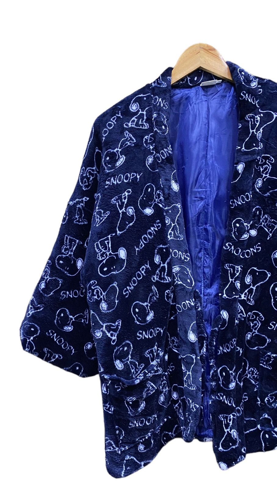 Komono Vtg Snoopy Velvet Kimono (M-L) Size US L / EU 52-54 / 3 - 5 Thumbnail