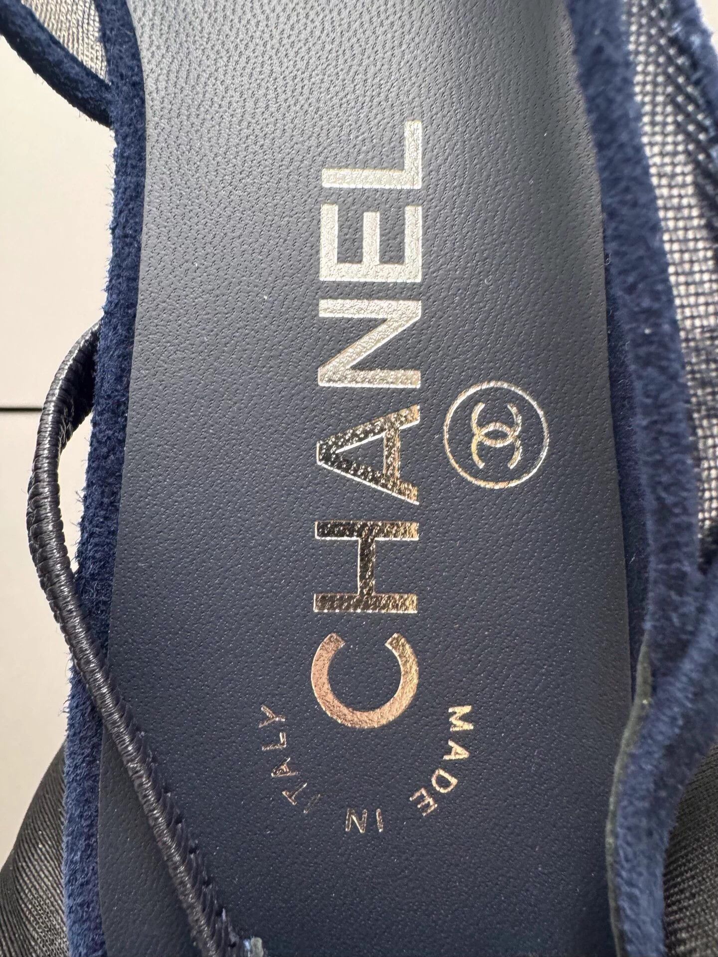 Chanel Chanel Navy Suede Mesh Slingback 36 New Size US 5 / IT 35 - 6 Thumbnail