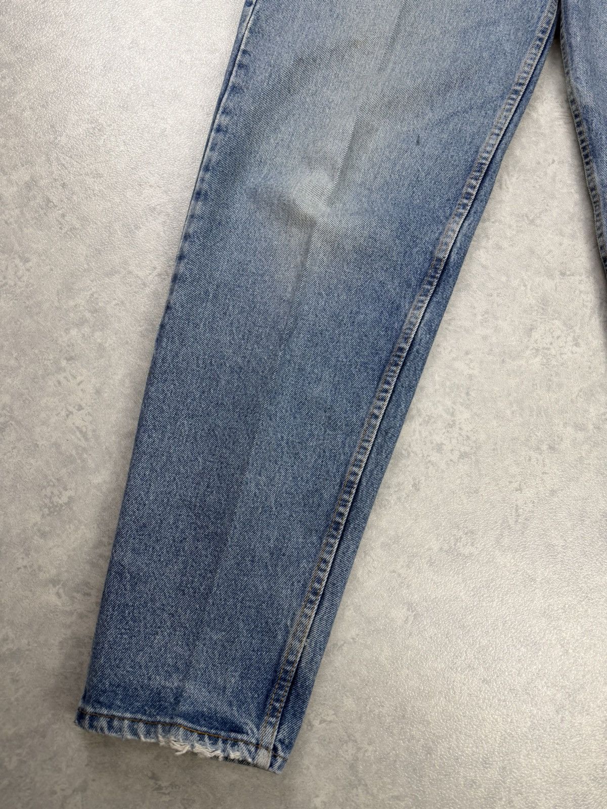 Levi's Vintage Clothing Vintage Levi’s 560 Denim Jeans Size 33x34 Made in USA Size US 33 - 3 Thumbnail