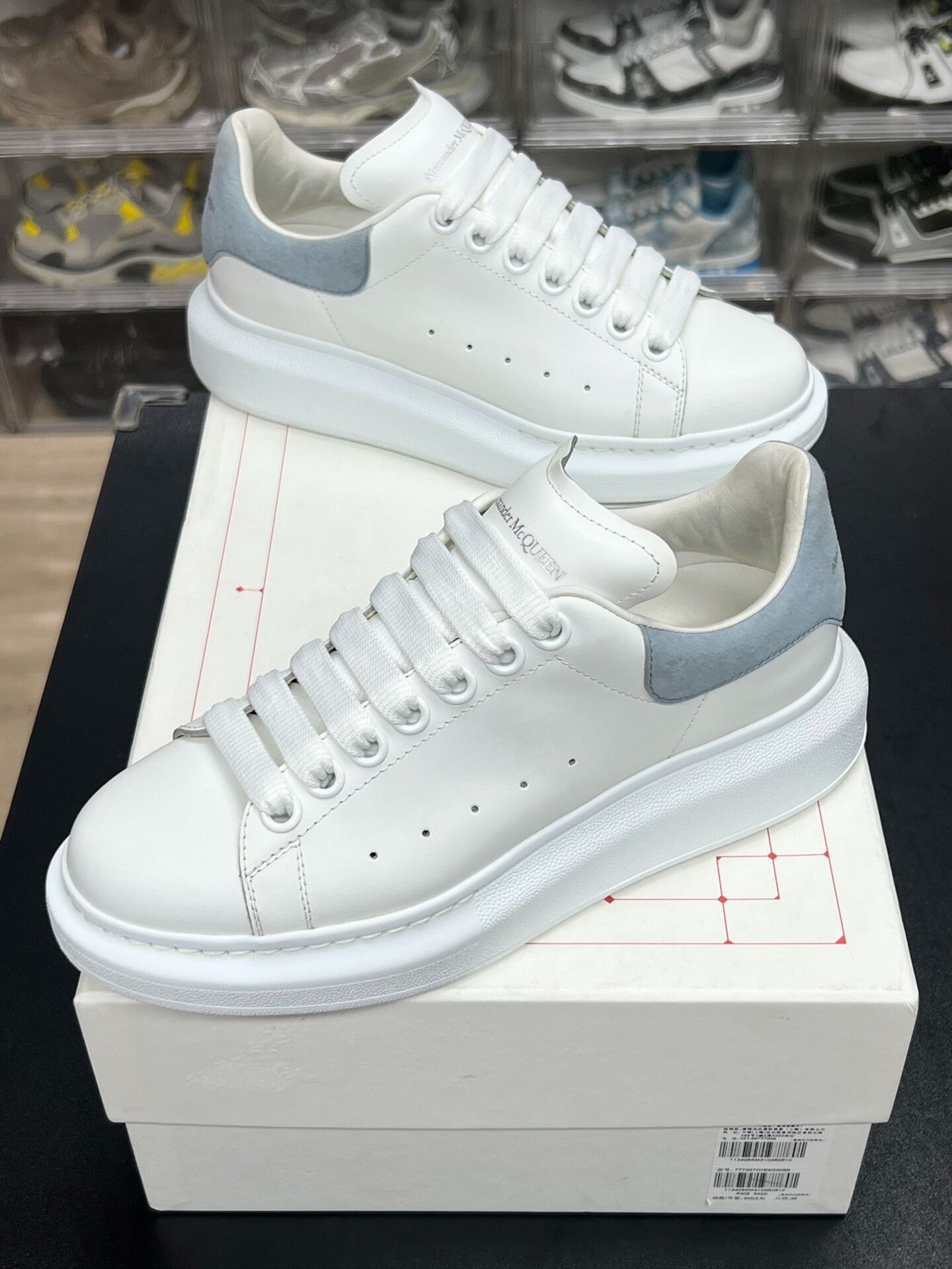 Alexander McQueen Alexander McQueen Blue Lowtop Sneakers us_7 Women Size US 7 / IT 37 - 1 Thumbnail