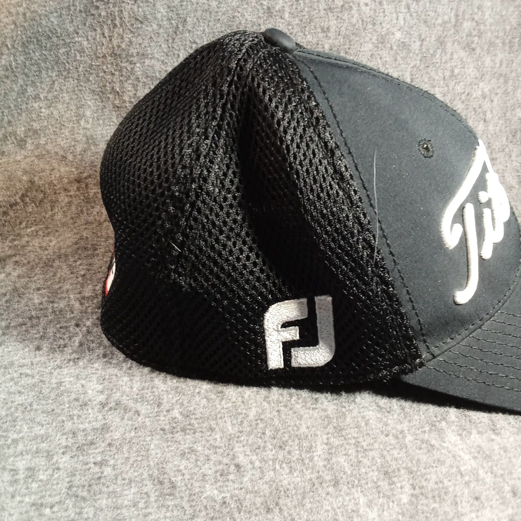 Titleist Titleist Hat Cap Fitted Men Medium Black Logo Golf Golfer New Era V1 Size ONE SIZE - 5 Thumbnail
