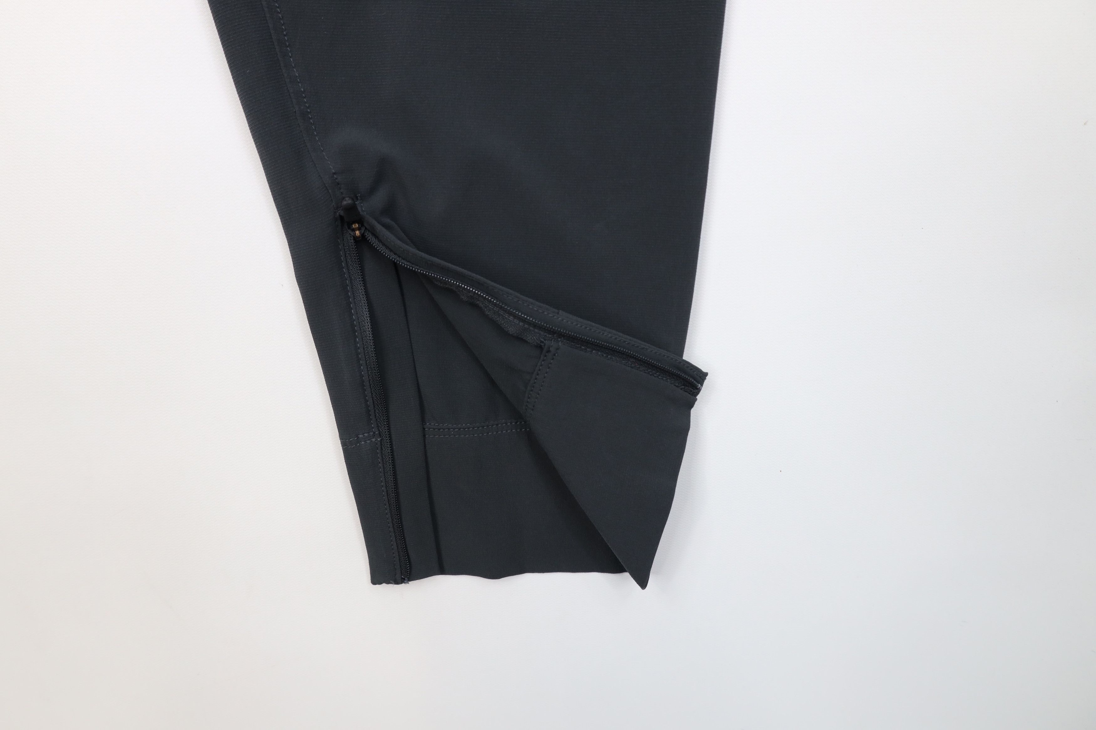 Nike Nike Golf Tour Cuffed Golfing Joggers Jogger Pants Gray Size US 34 / EU 50 - 7 Thumbnail