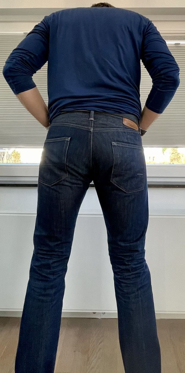 Hudson Hudson faded denim with a bit of flex Size US 33 - 6 Thumbnail