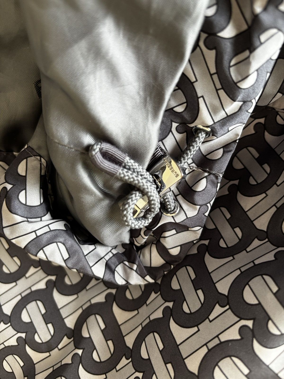 Burberry Burberry TB Windbreaker Size US S / EU 44-46 / 1 - 9 Thumbnail