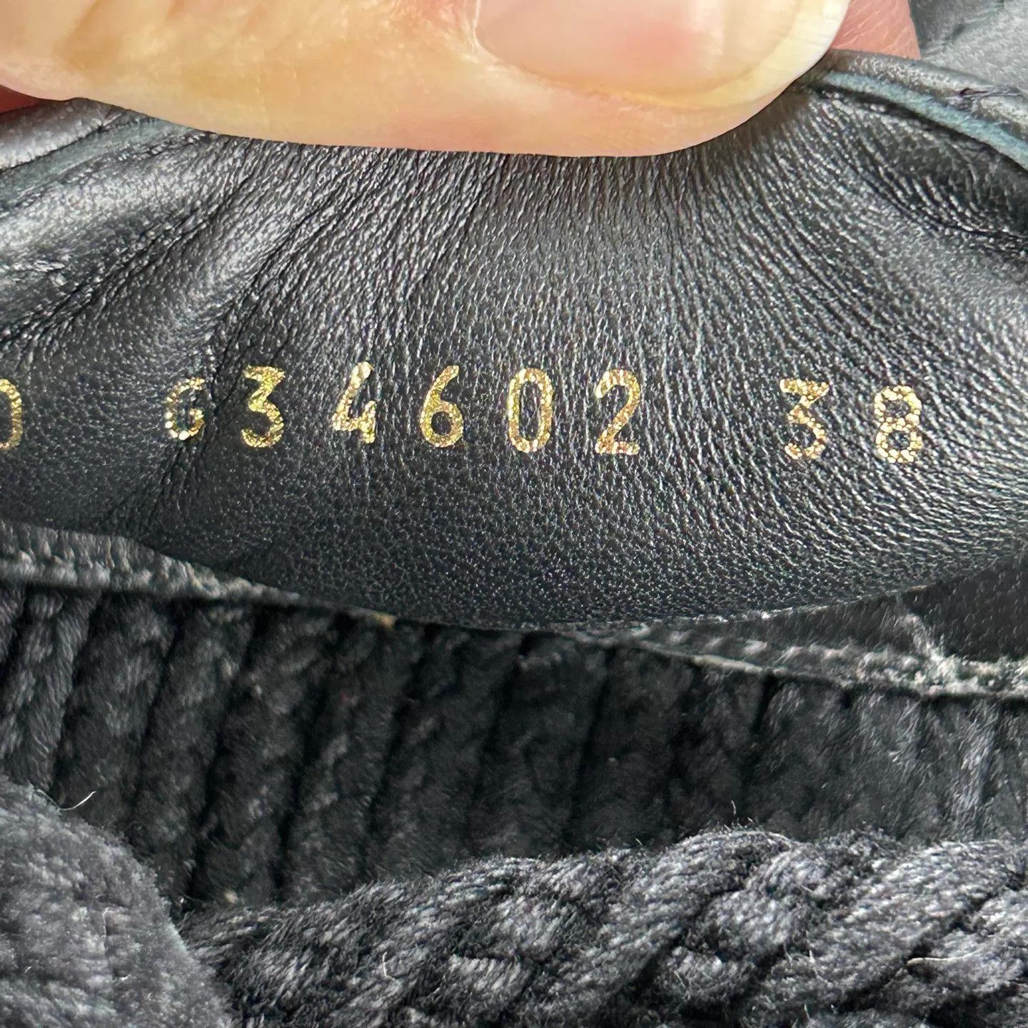 Chanel Chanel Black Woven Gold Logo Sandals EUR 38 Size US 7.5 / IT 37.5 - 7 Thumbnail