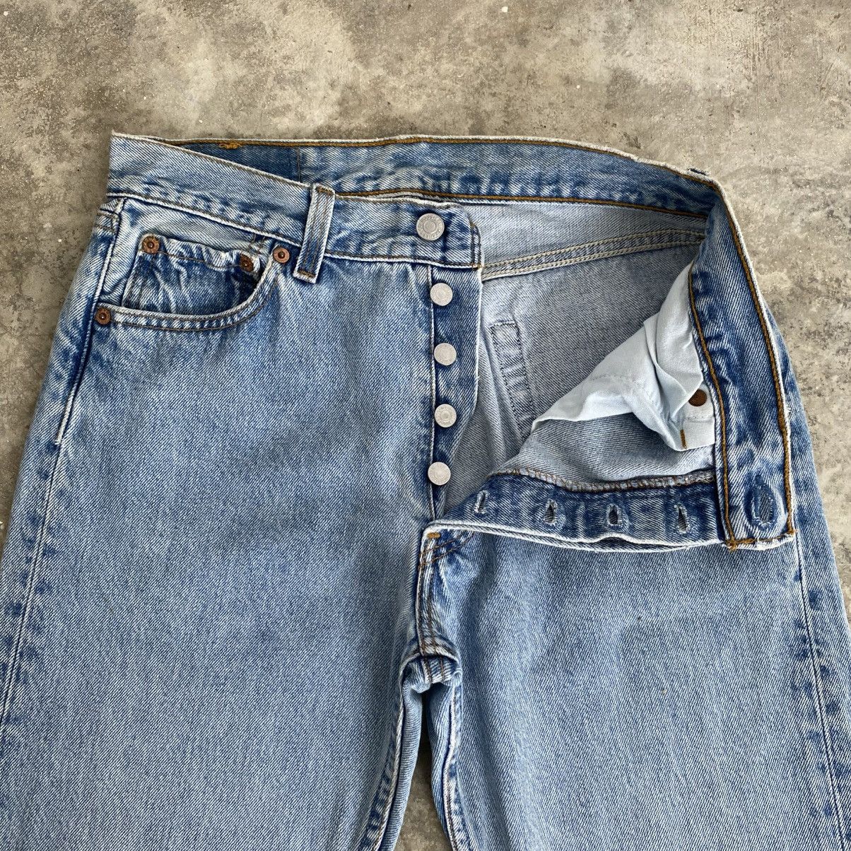 Levi's Vintage 90’s Levis 501 Faded Stonewashed Blue Denim Jeans Size US 28 / EU 44 - 6 Thumbnail