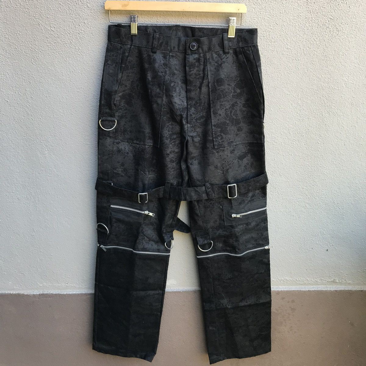Japanese Brand JAPANESE punk bondage pants tactical Size US 33 - 1 Thumbnail