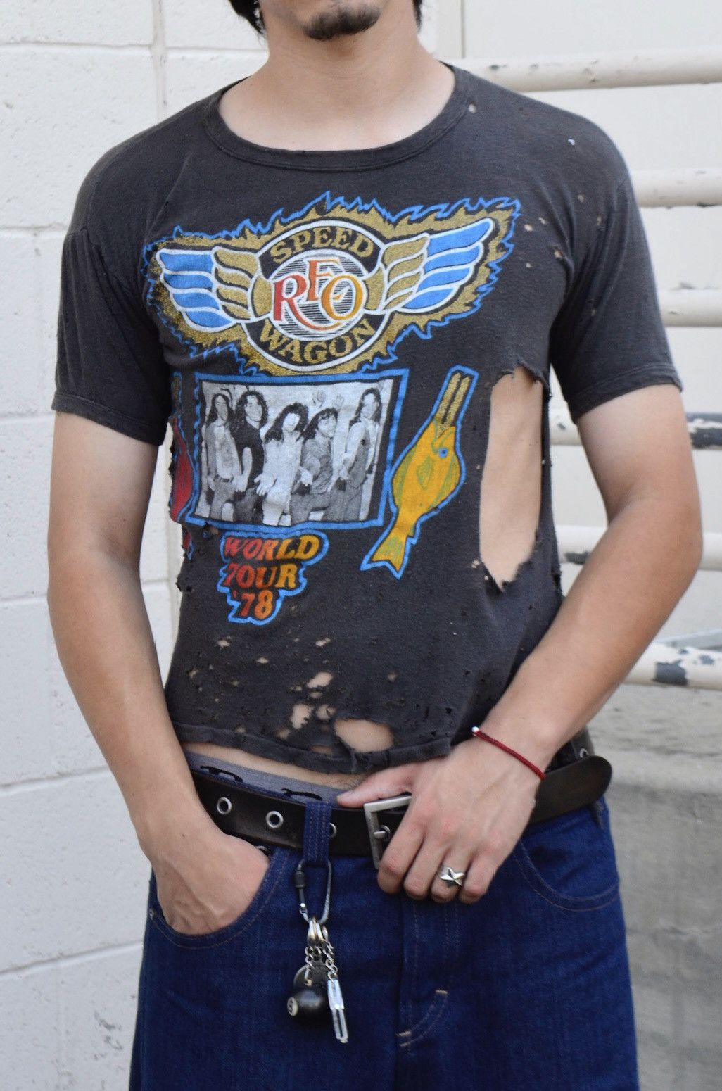 Vintage VTG 1978 Reo Speedwagon Thrashed Graphic Band Tour Shirt Size US M / EU 48-50 / 2 - 1 Thumbnail