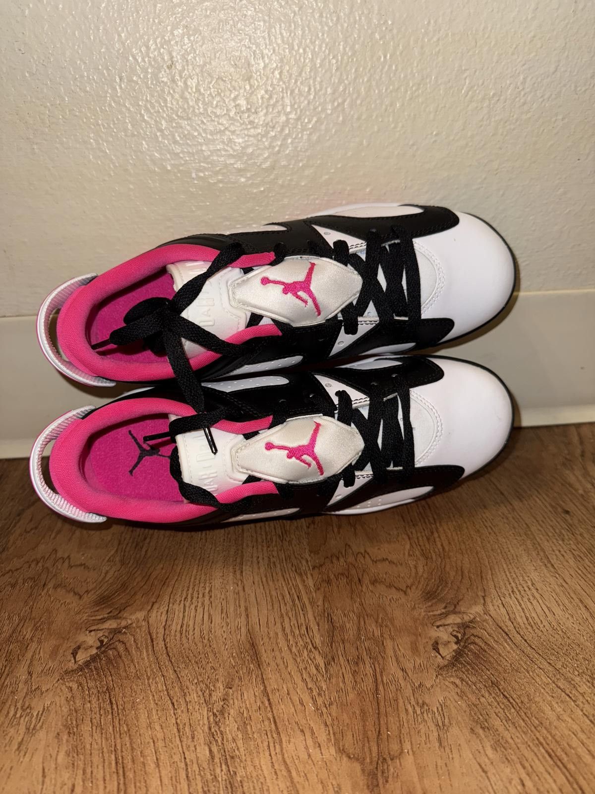 Nike Jordan 6 Retro Low Fierce Pink (Gs) Size US 6.5 / IT 36.5 - 8 Thumbnail